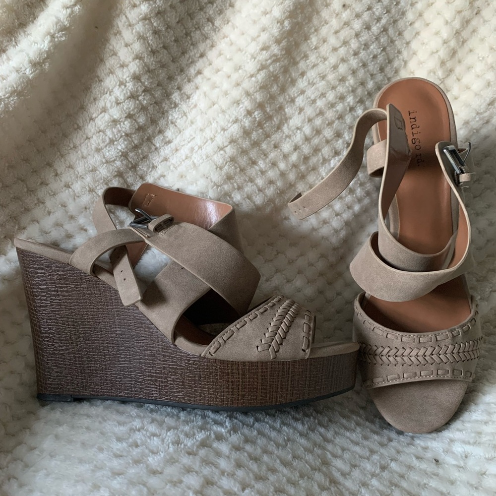 Indigo Wedges